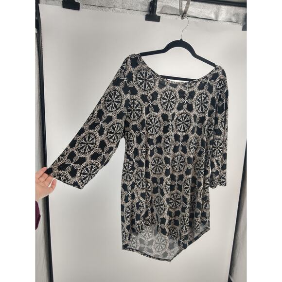 New Directions Curvy Blouse 2X Geometric 3/4 Sleeve Asymmetric Hem Black Tan - Picture 6 of 8